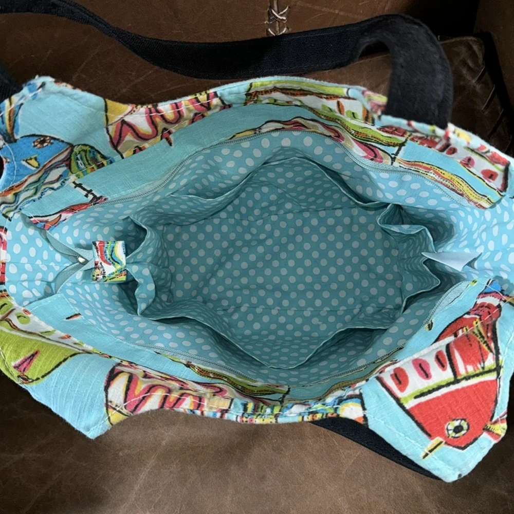 Berkshire Bags Sorrento Zip Top Multi-Pocket Artistic Fabric Footed Tote Bag - Picture 4 of 12